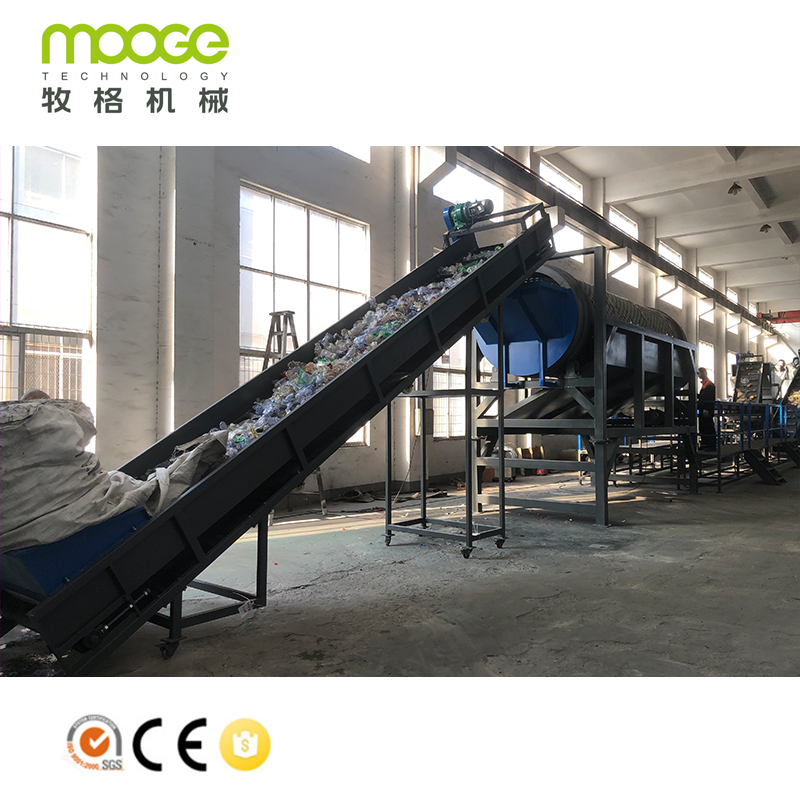 Ligne de lavage de recyclage de bouteilles de cola de machine de recyclage d'ANIMAL FAMILIER en plastique de la Chine